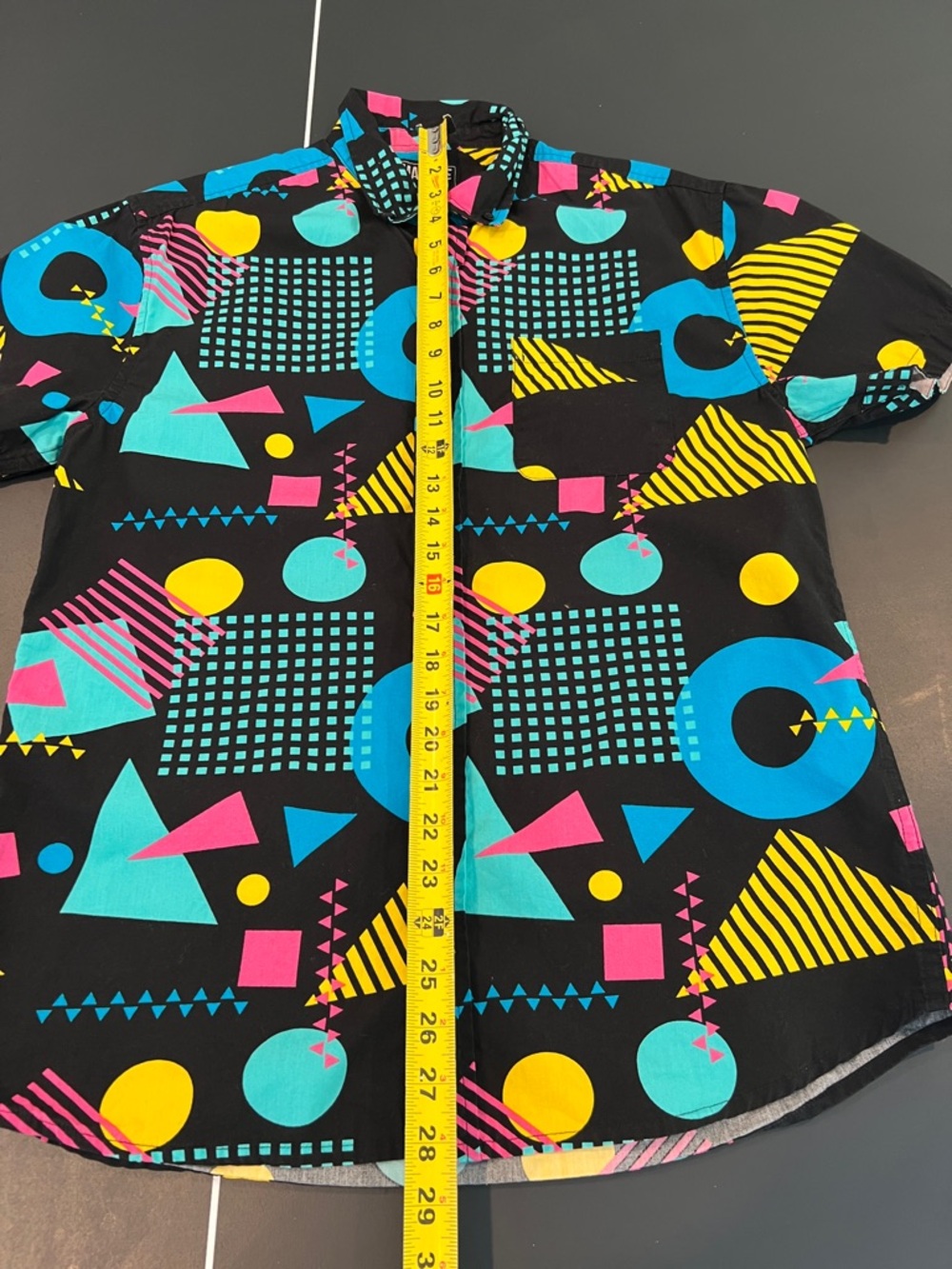 80s Print Geometric Black Yellow Blue Rad SS Button Down Shirt Mens Sz Medium - Picture 11 of 11